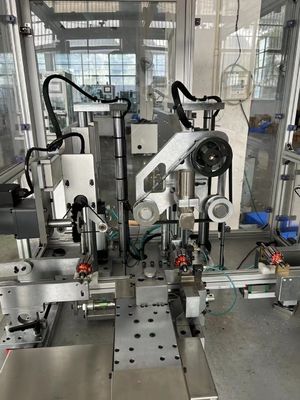 آلة تحويل المفتاح على خط الإنتاج الآلي