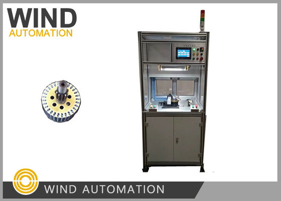 أجهزة إدخال الورق العازل